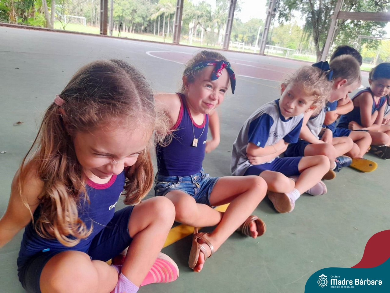 Aula de Educação Física – Espaço Multiuso – Colégio Madre Bárbara