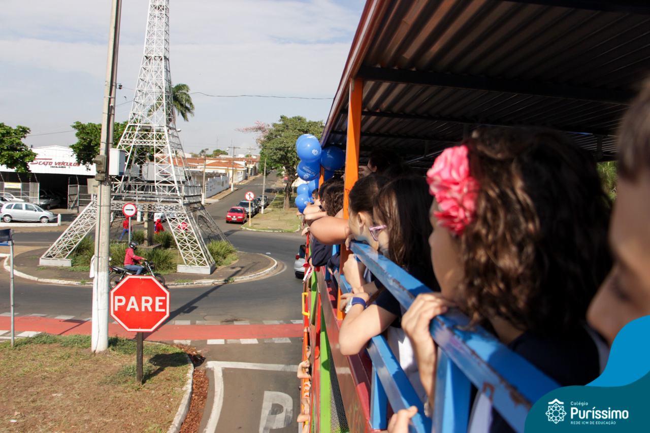 Semana das crianças – Carreta da alegria – Colégio Puríssimo