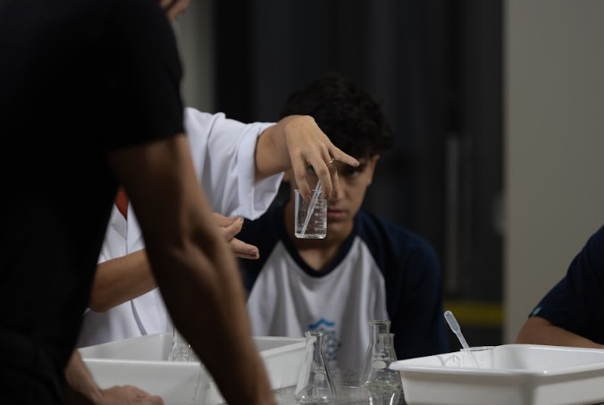 Alunos do Colégio Puríssimo participando da Olimpíada Paulista de Química com foco em redação científica