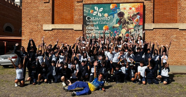 Estudantes do Colégio Puríssimo durante saída pedagógica ao Museu Catavento e ao Aquário de São Paulo